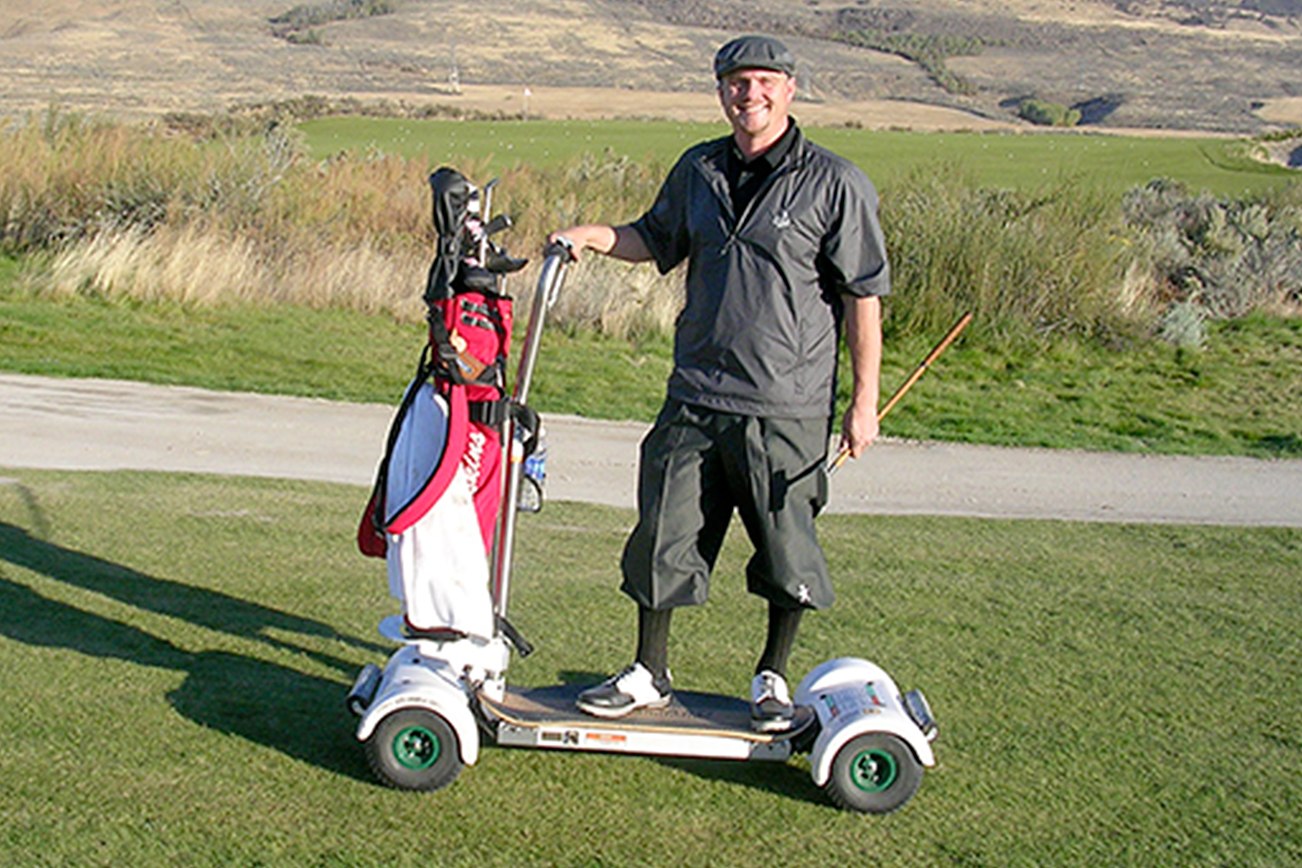 GOLF: Harkening back with hickory at Port Townsend course