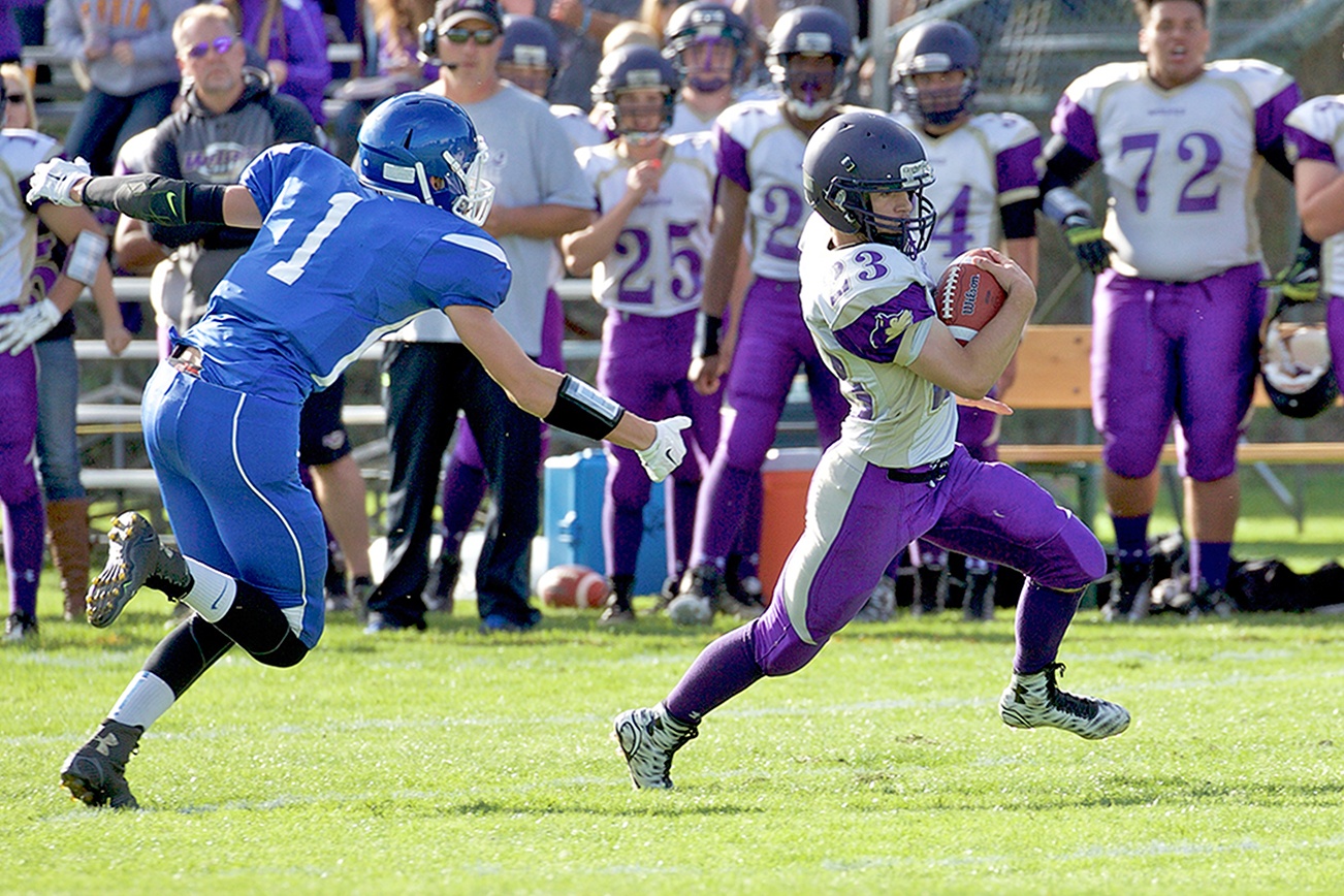 HIGH SCHOOL FOOTBALL PREVIEW: Sequim armed and dangerous