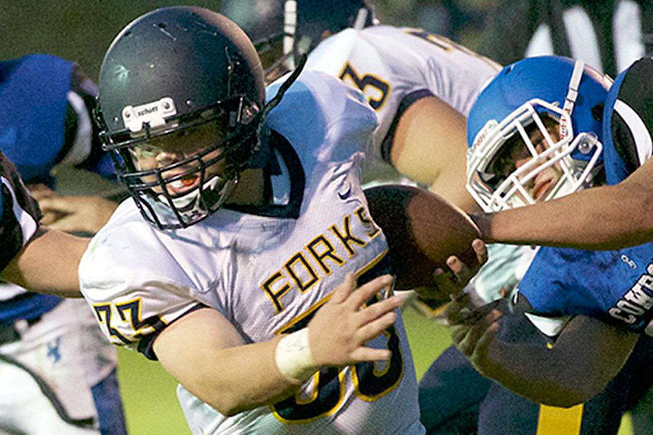 PREP FOOTBALL: Big second quarter lifts Forks over Chimacum