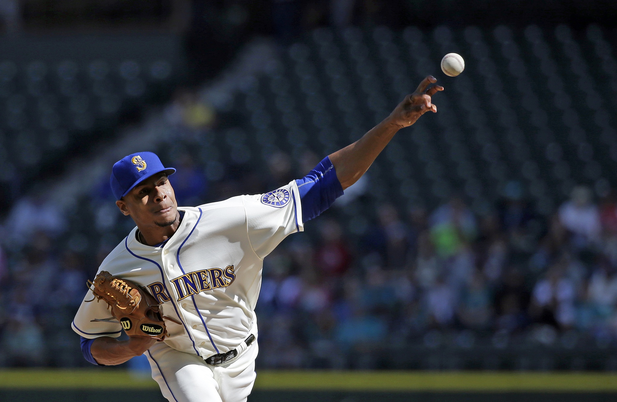 Seattle Mariners starting pitcher Ariel Miranda throws against the Houston Astros in the first inning of a baseball game Sunday, Sept. 18, 2016, in Seattle. (AP Photo/Elaine Thompson)