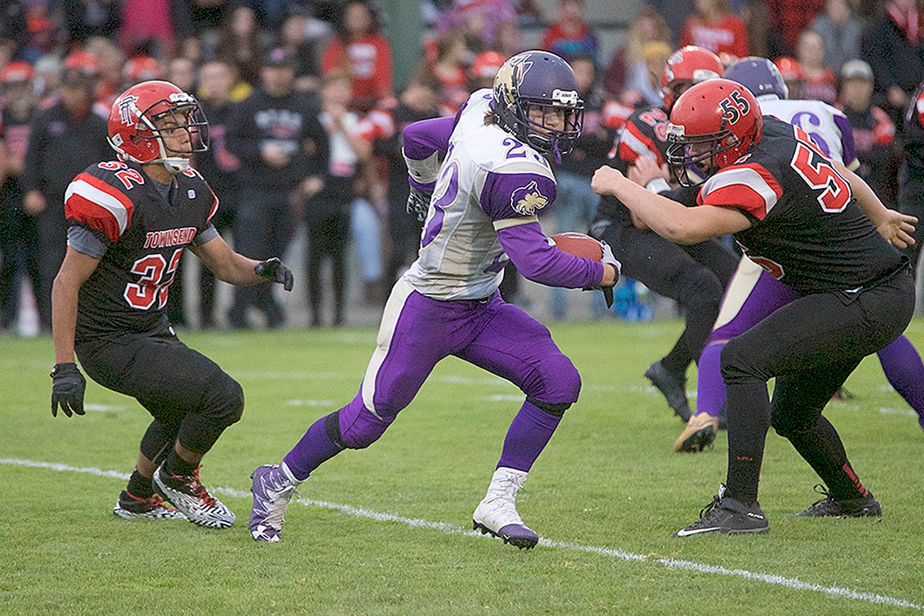 HIGH SCHOOL FOOTBALL: Sequim shades Port Townsend in rekindling of rivalry