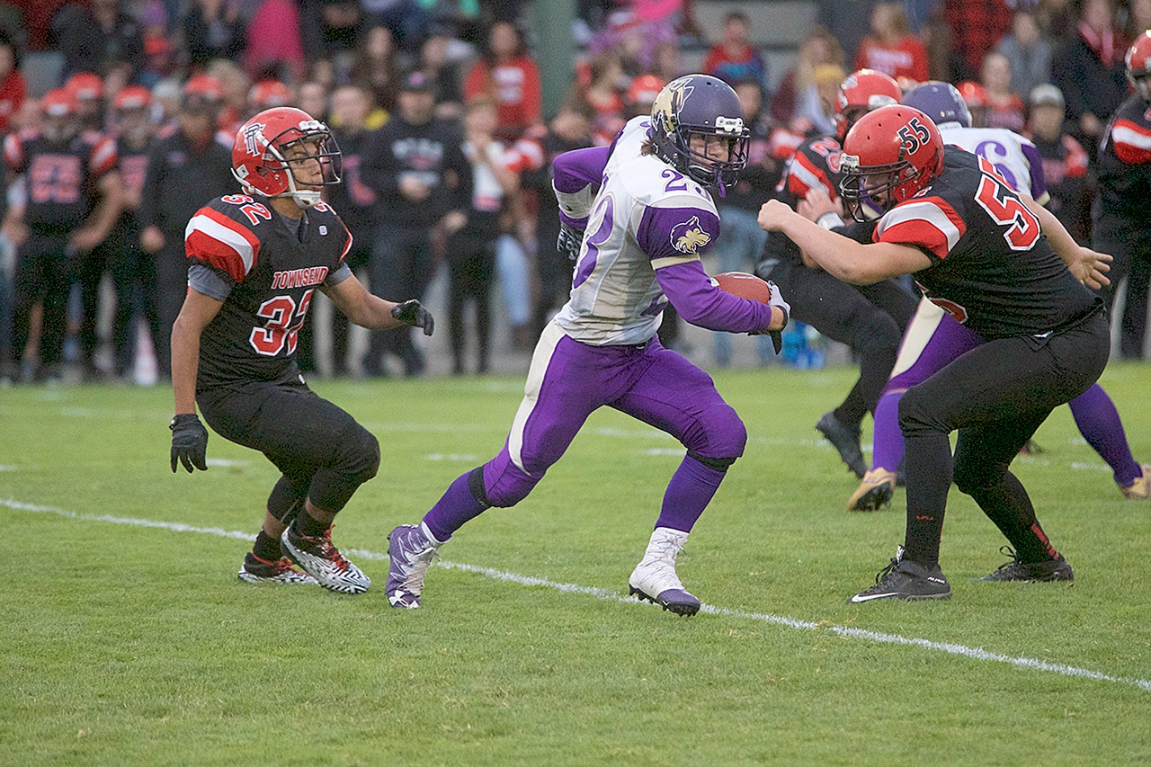 HIGH SCHOOL FOOTBALL: Sequim shades Port Townsend in rekindling of rivalry