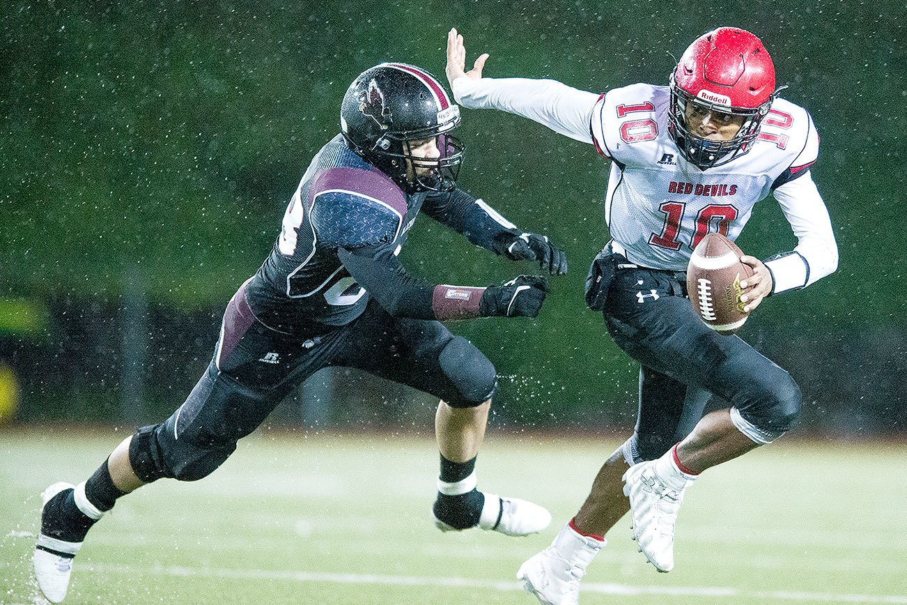 PREP FOOTBALL: Neah Bay rallies to beat old rival Lummi in 1B Semifinal