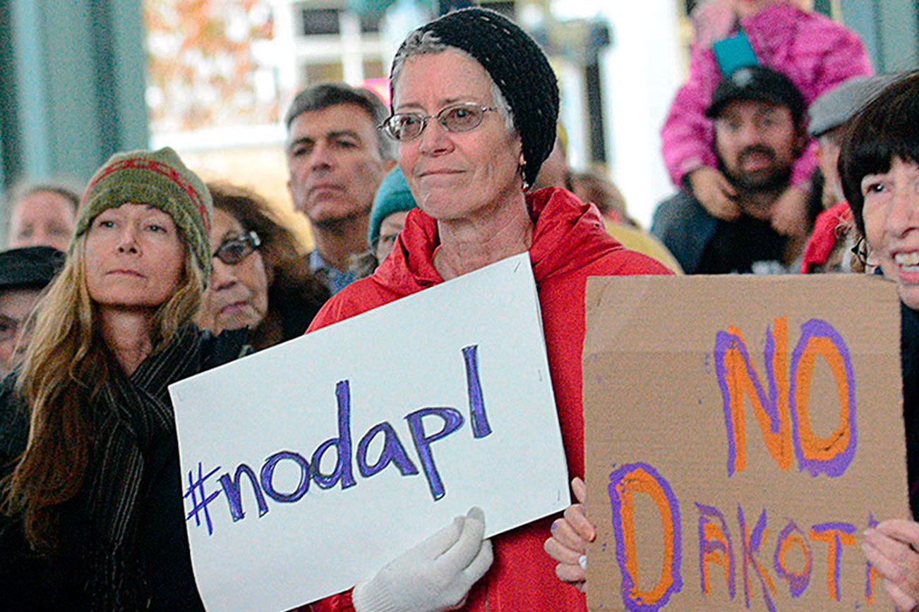 Crowd gathers in Port Angeles for Standing Rock fight