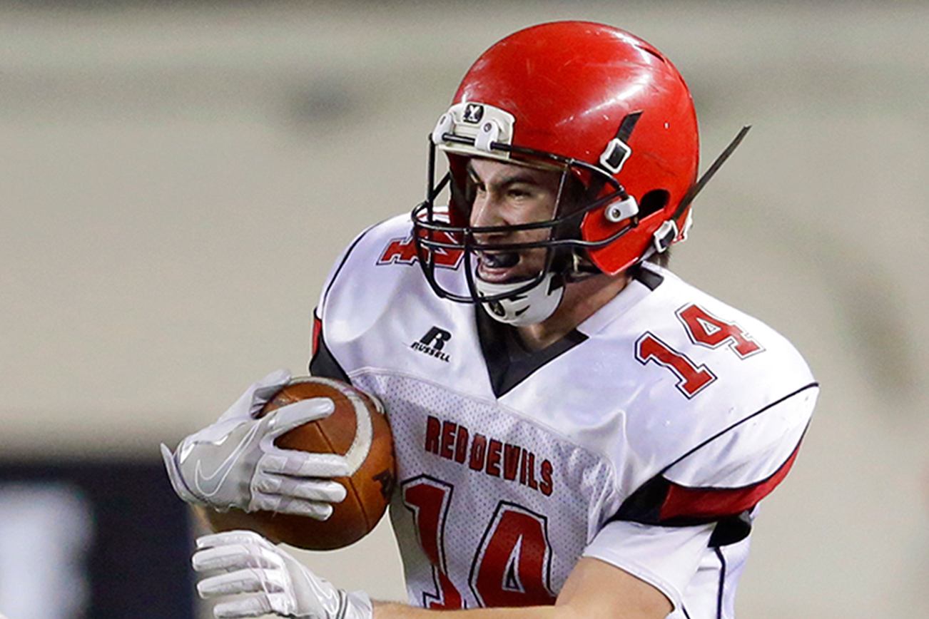 PREP FOOTBALL: Neah Bay, Crescent players honored on All-Northwest Football League Team