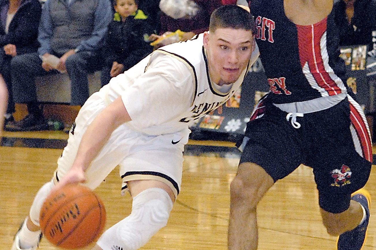 MEN’S BASKETBALL: Second-half swoon sinks Pirates’ ship