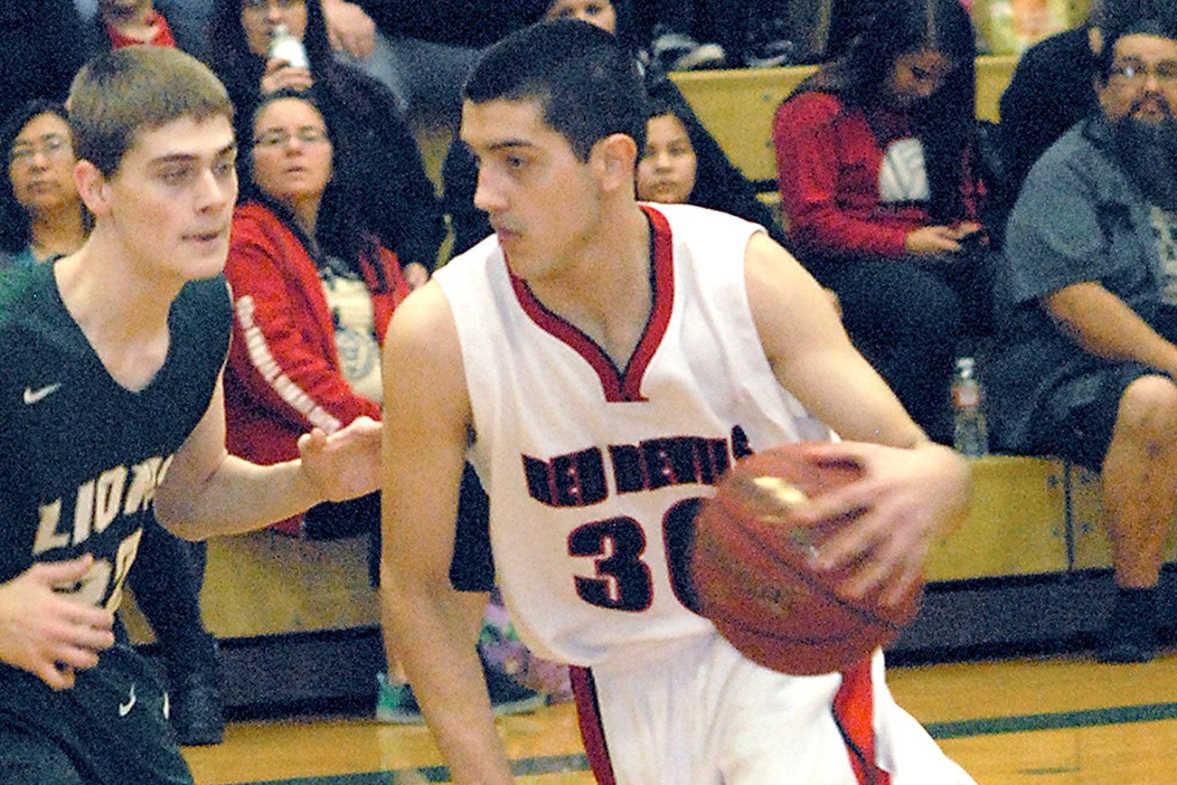 STATE 1B BOYS BASKETBALL: Neah Bay’s Cameron Moore making name for himself