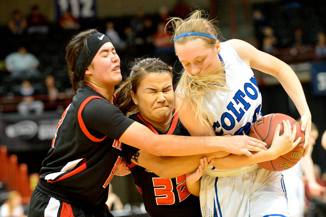 STATE 1B GIRLS: Neah Bay loses, still alive for fourth place in tourney