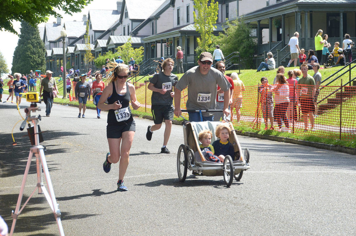 Thousands take part in Rhody Run in Port Townsend Peninsula Daily News