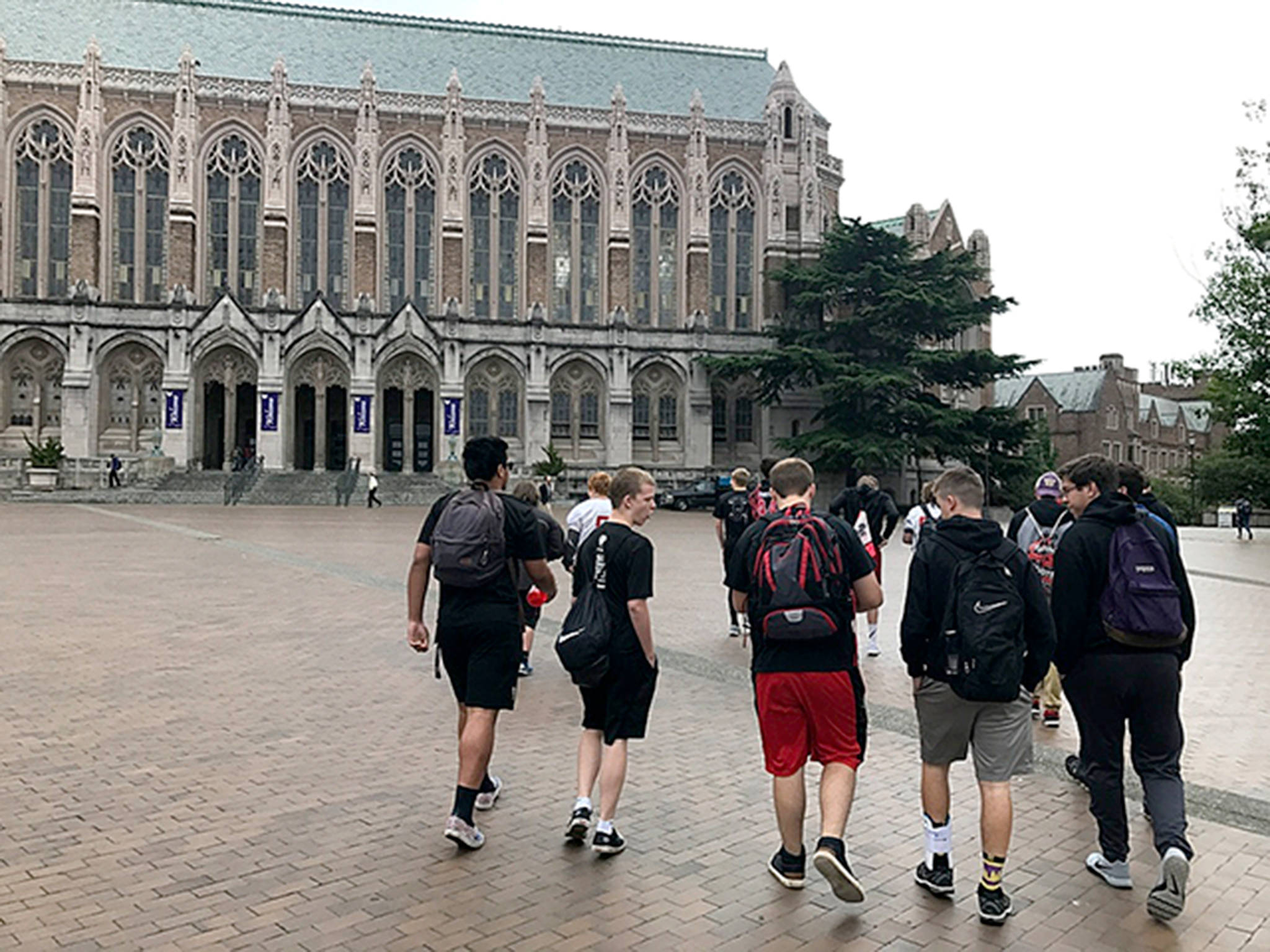 SPORTS: Port Townsend athletes take tour of Washington athletic/academic facilities