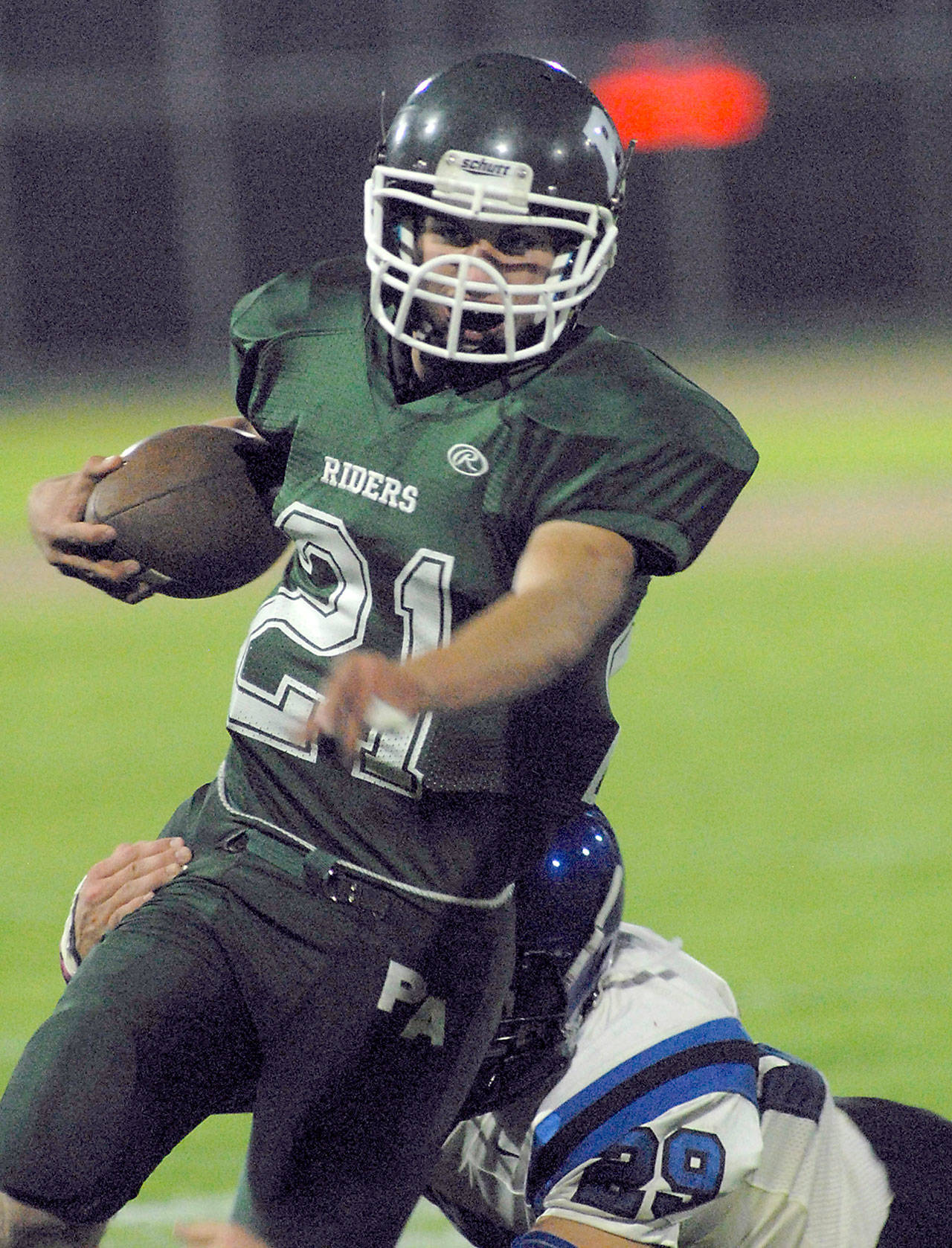 Jarrett Burns of Port Angeles rushes in a September 2016 matchup against North Mason.                                Keith Thorpe/Peninsula Daily News