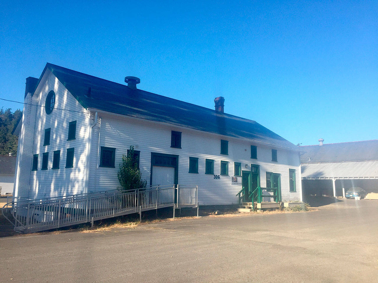 Building 306, which currently houses the Port Townsend School of Arts, is one of a group of buildings that will be a part of the Makers Square arts campus at Fort Worden. (Cydney McFarland/Peninsula Daily News)