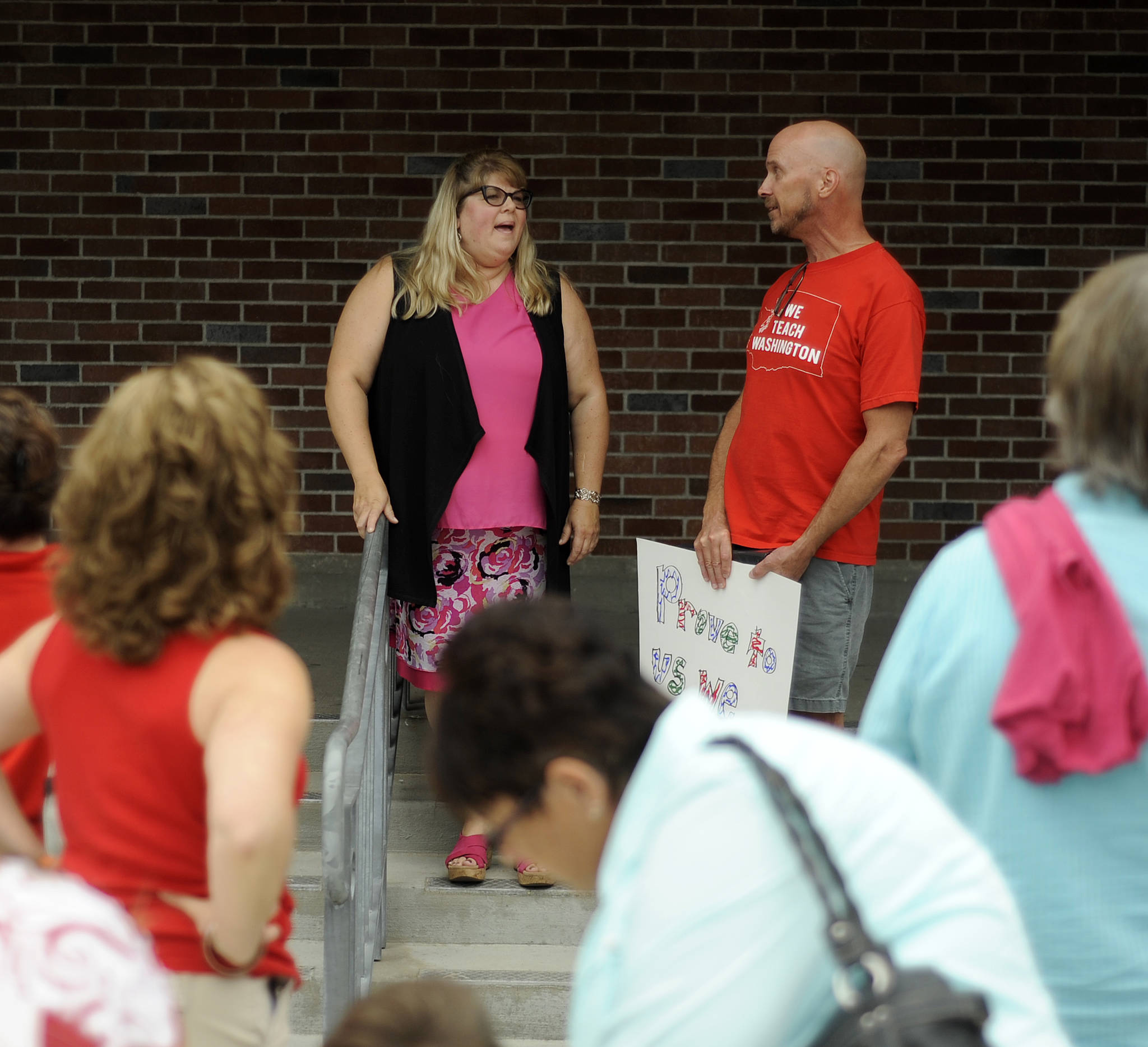 Sequim teachers address board about pay; mediation continues