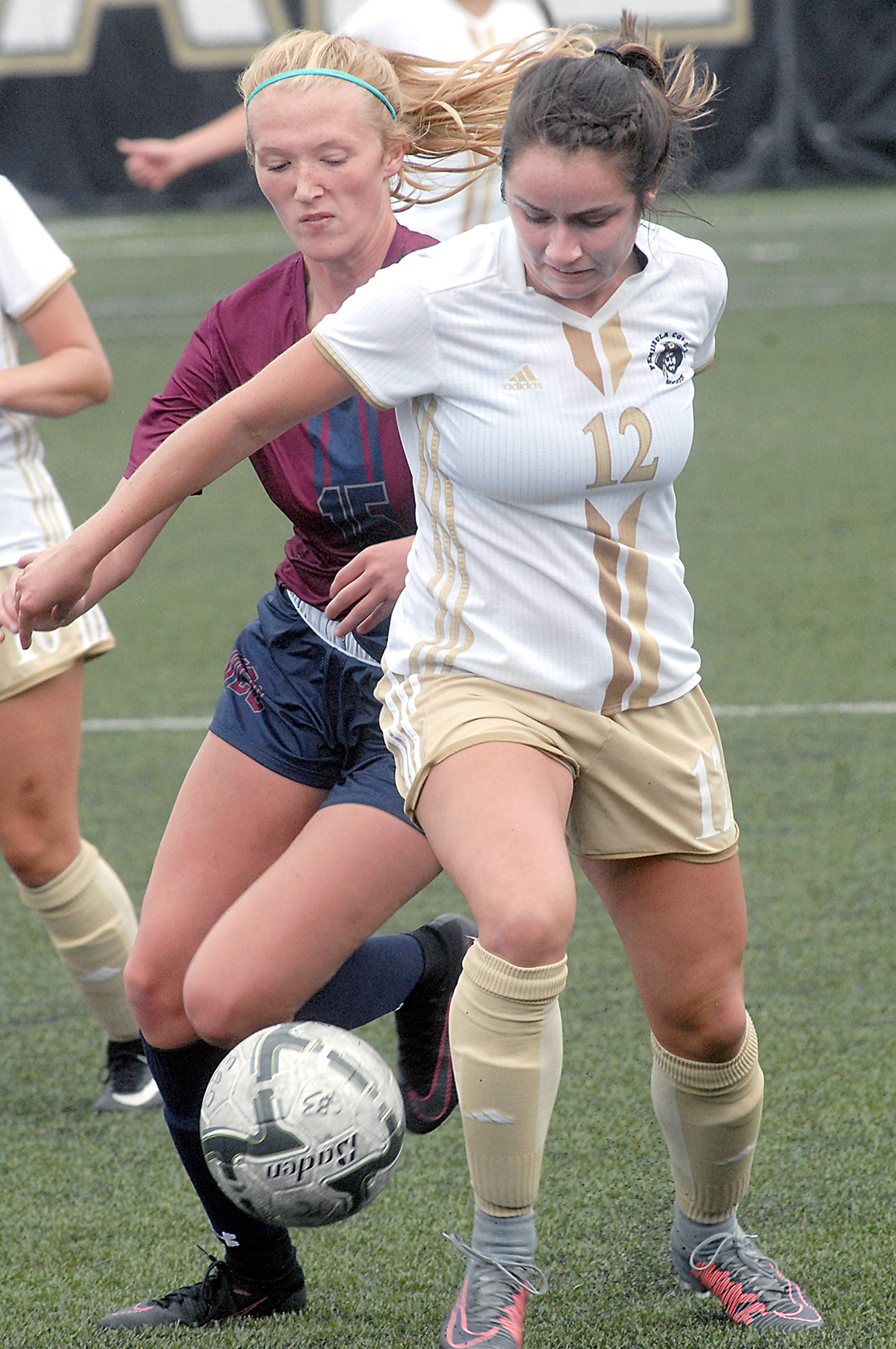 WOMEN’S SOCCER: Peninsula women win clash of ranked teams