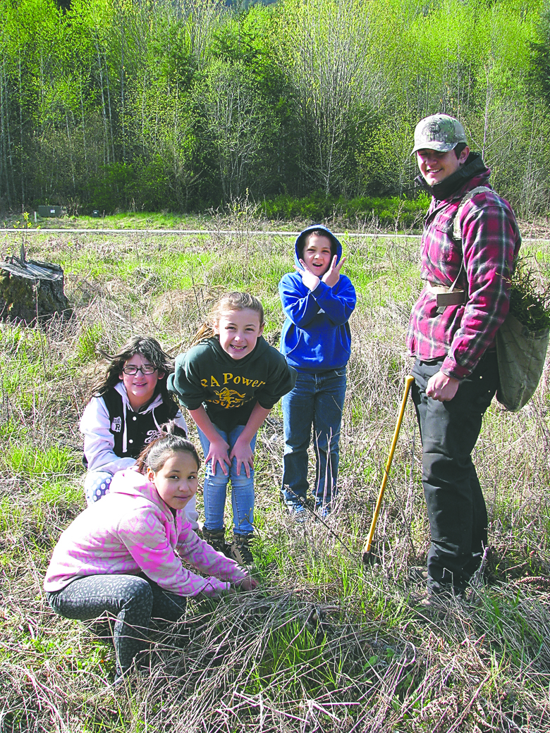 Dry Creek Elementary School fourth-graders