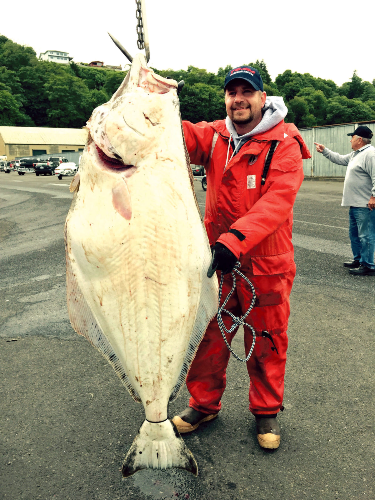 outdoors-107-9-pounder-leading-port-angeles-salmon-club-halibut-derby