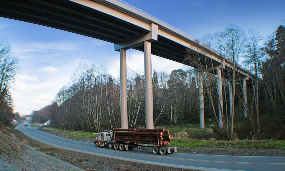 Port Angeles' western Eighth Street bridge. (Exeltech/Peninsula Daily News file photo)