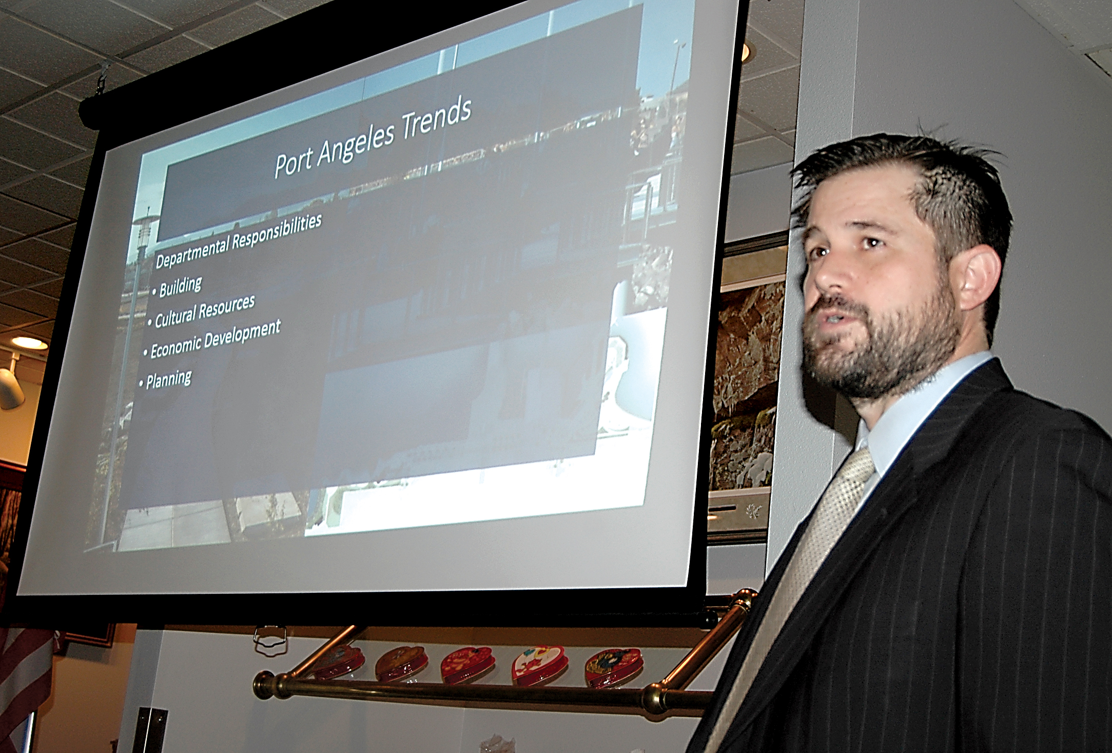 Port Angeles Economic and Development Director Nathan West gives a presentation at the Port Angeles Business Association's breakfast meeting Tuesday. (Paul Gottlieb/Peninsula Daily News)