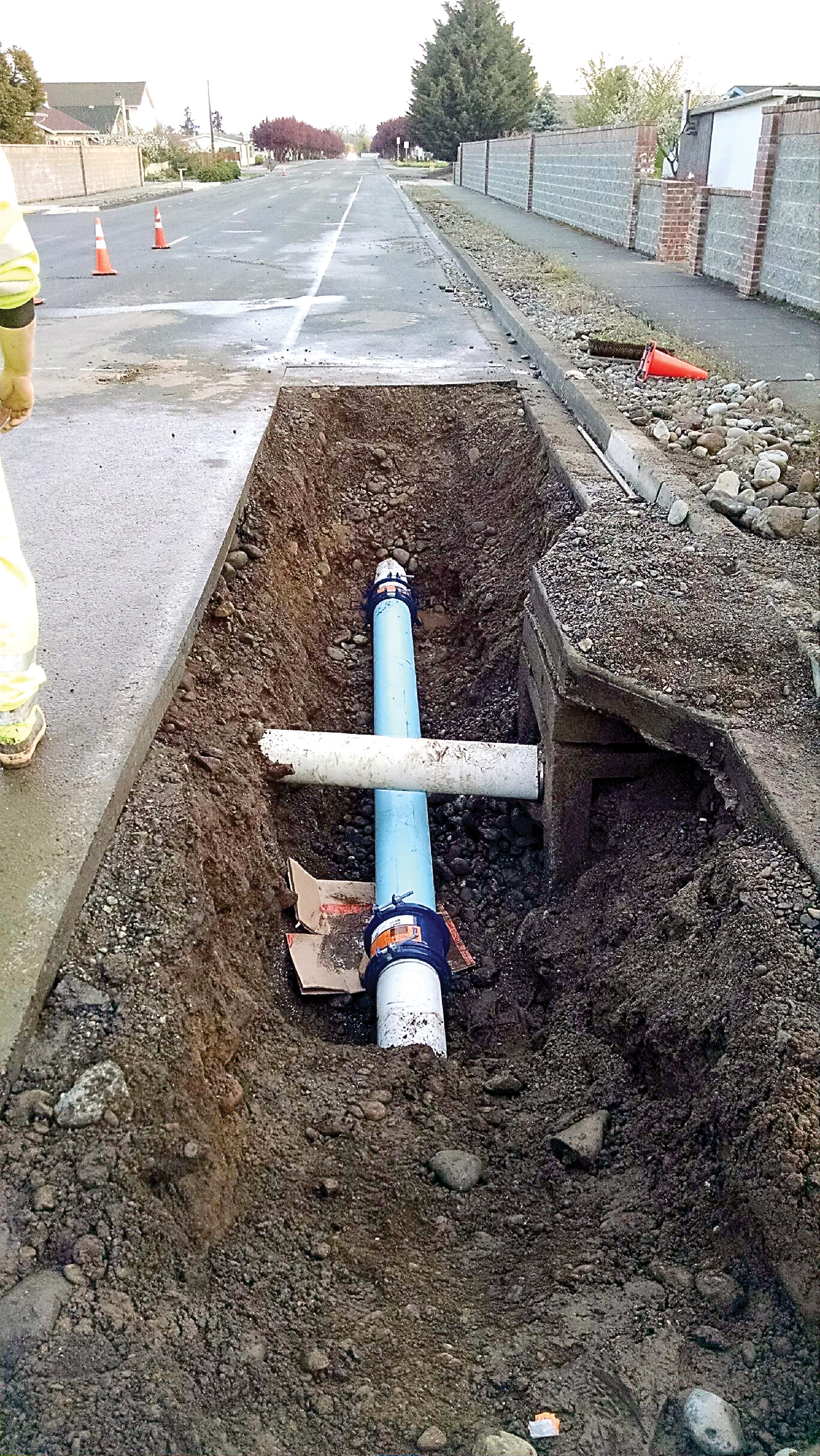 A 10-foot crack in an 8-inch water pipe between West Spruce Street and West Fir Street in Sequim caused street flooding. — City of Sequim ()