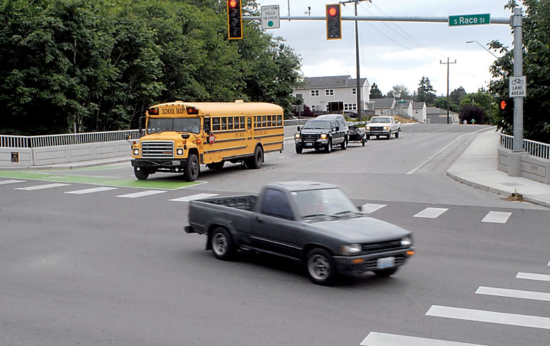 Traffic makes passes through the intersection at South Race Street and Lauridsen Boulevard in Port Angeles. (Keith Thorpe/Peninsula Daily News)