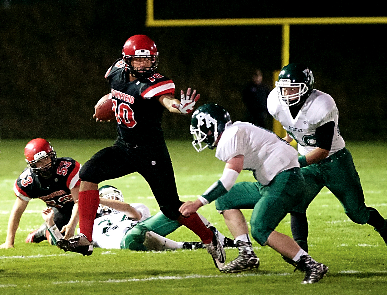 Detrius Kelsall (10) and Port Townsend have a key Olympic League 1A game with Klahowya today at Silverdale Stadium. Steve Mullensky/for Peninsula Daily News