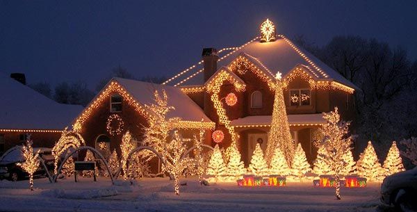 Enter PDN's Christmas lights photo contest