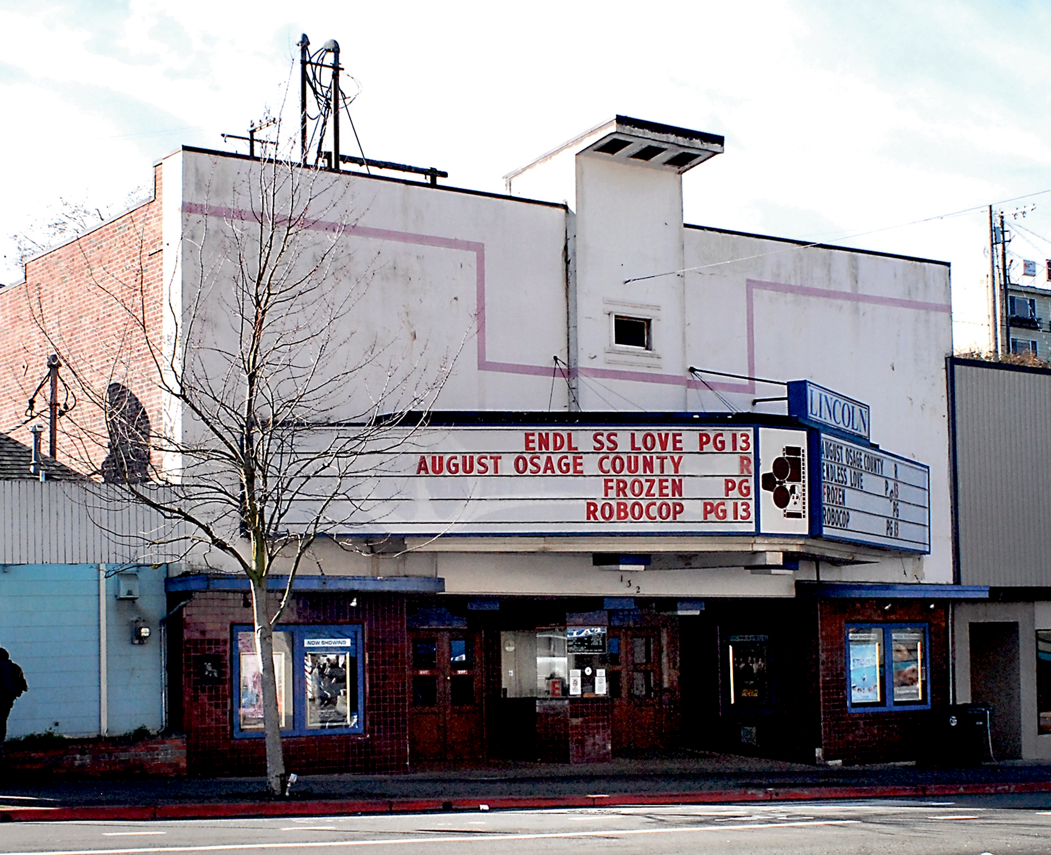 The Lincoln Theater in downtown Port Angeles opened in 1916 as "The Home of the Pipe Organ." Keith Thorpe/Peninsula Daily News