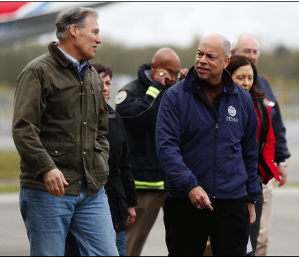 Gov. Jay Inslee and Secretary of Homeland Security Jeh Johnson