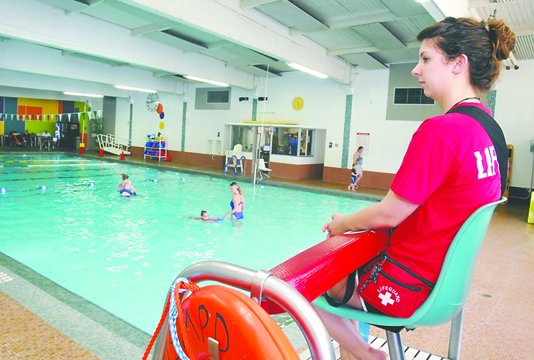 Lifeguard Emily Fodge oversees swimmers at William Shore Memorial Pool in Port Angeles on Tuesday. Keith Thorpe/Peninsula Daily News