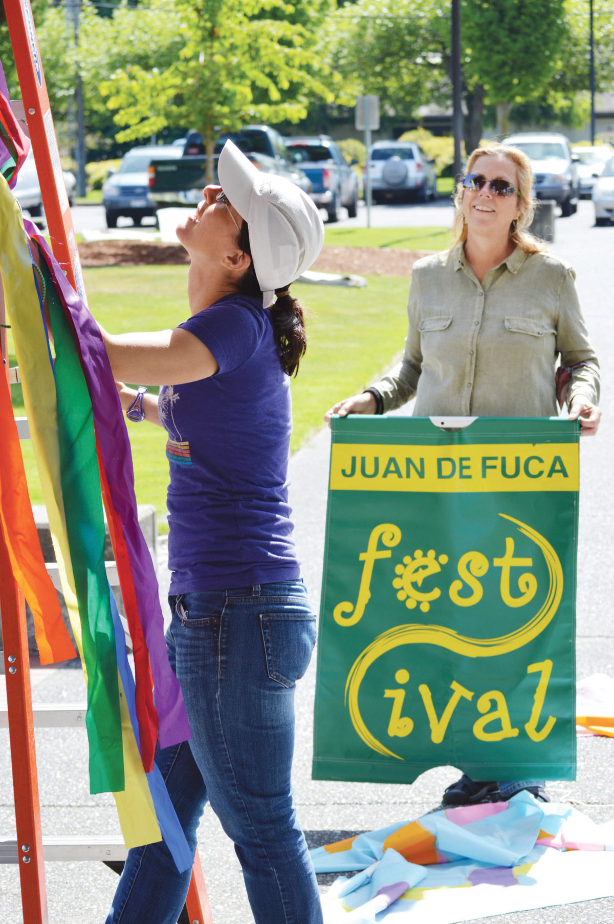 Volunteers prepare for Juan de Fuca Festival of the Arts Peninsula