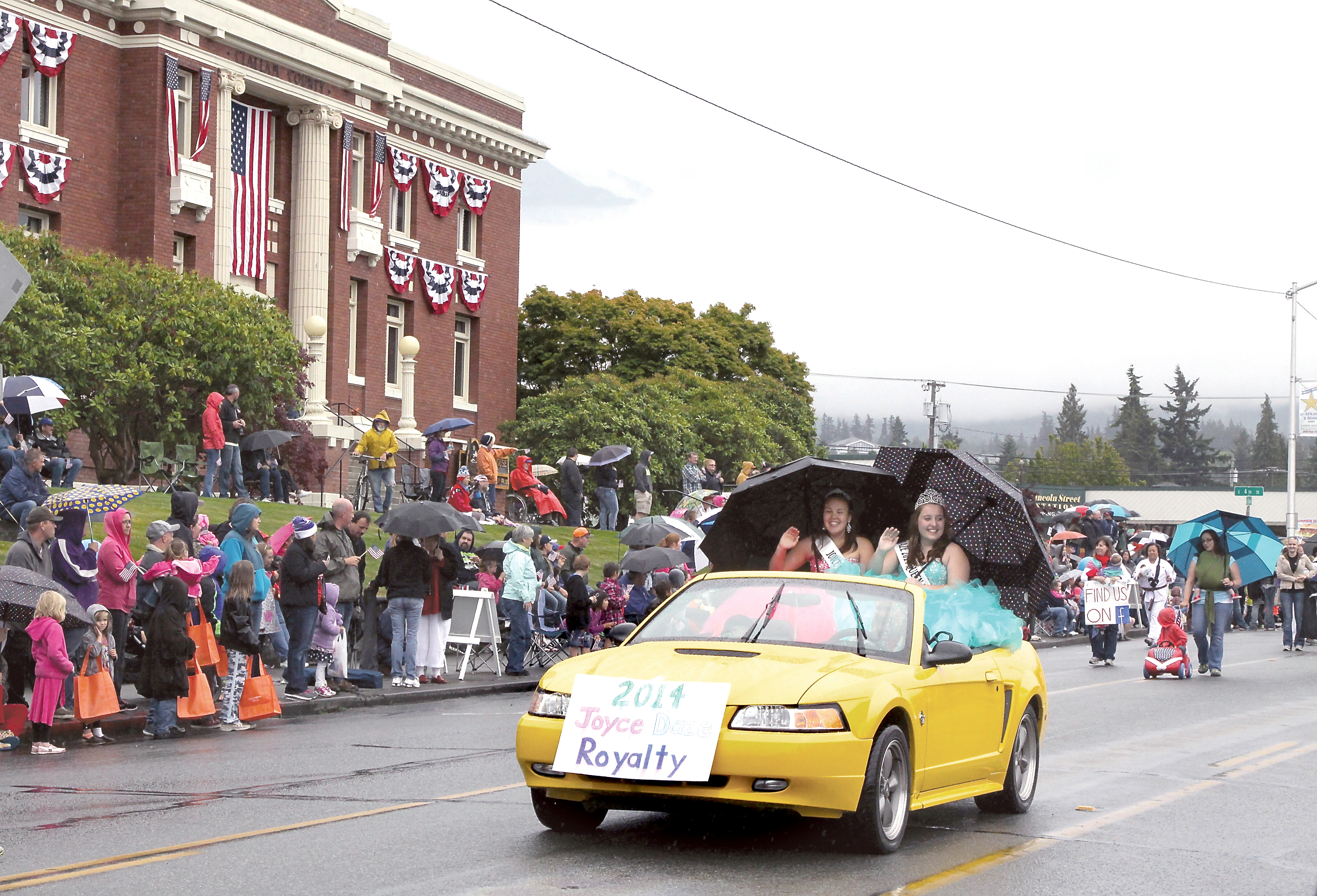 Joyce Daze Wild Blackberry Festival royalty Princess Caroline Belford