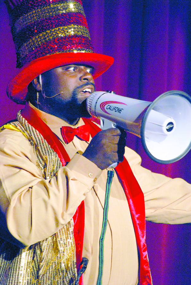 Fred Robinson plays the Barker in the musical “Freak Like Me” at Peninsula College. Diane Urbani de la Paz/Peninsula Daily News