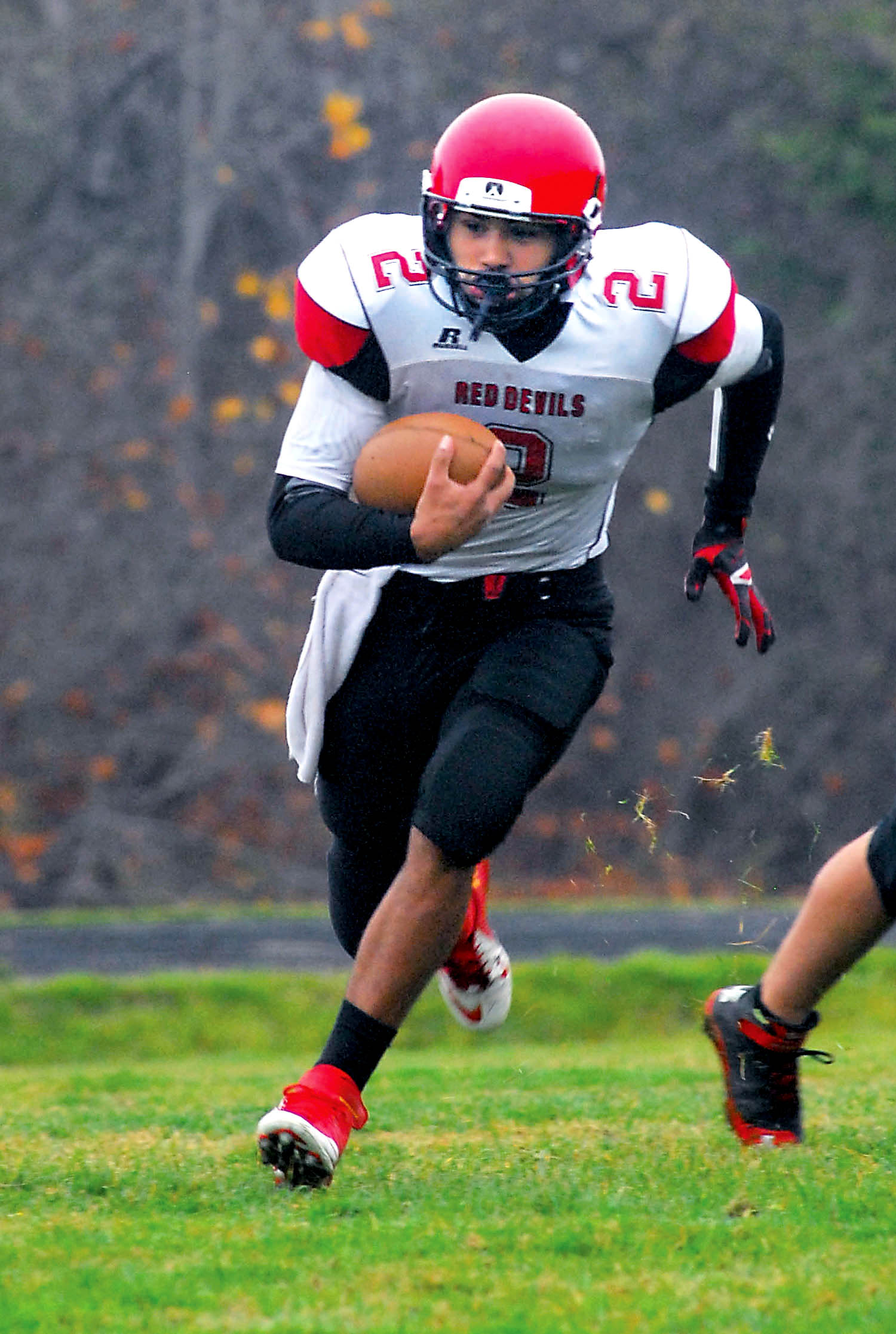 Josiah Greene and the Neah Bay football team face Cusick in the 1B state quarterfinals. Keith Thorpe/Peninsula Daily News