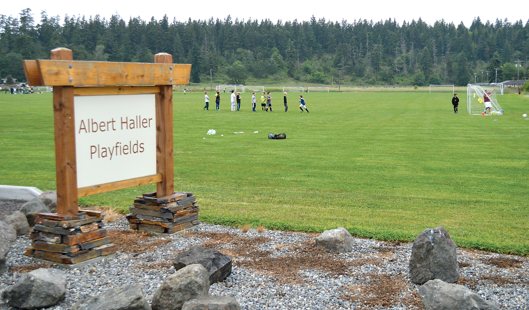 Albert Haller Playfields hosts a recent youth soccer gathering. —Photo by Joe Smillie/Peninsula Daily News