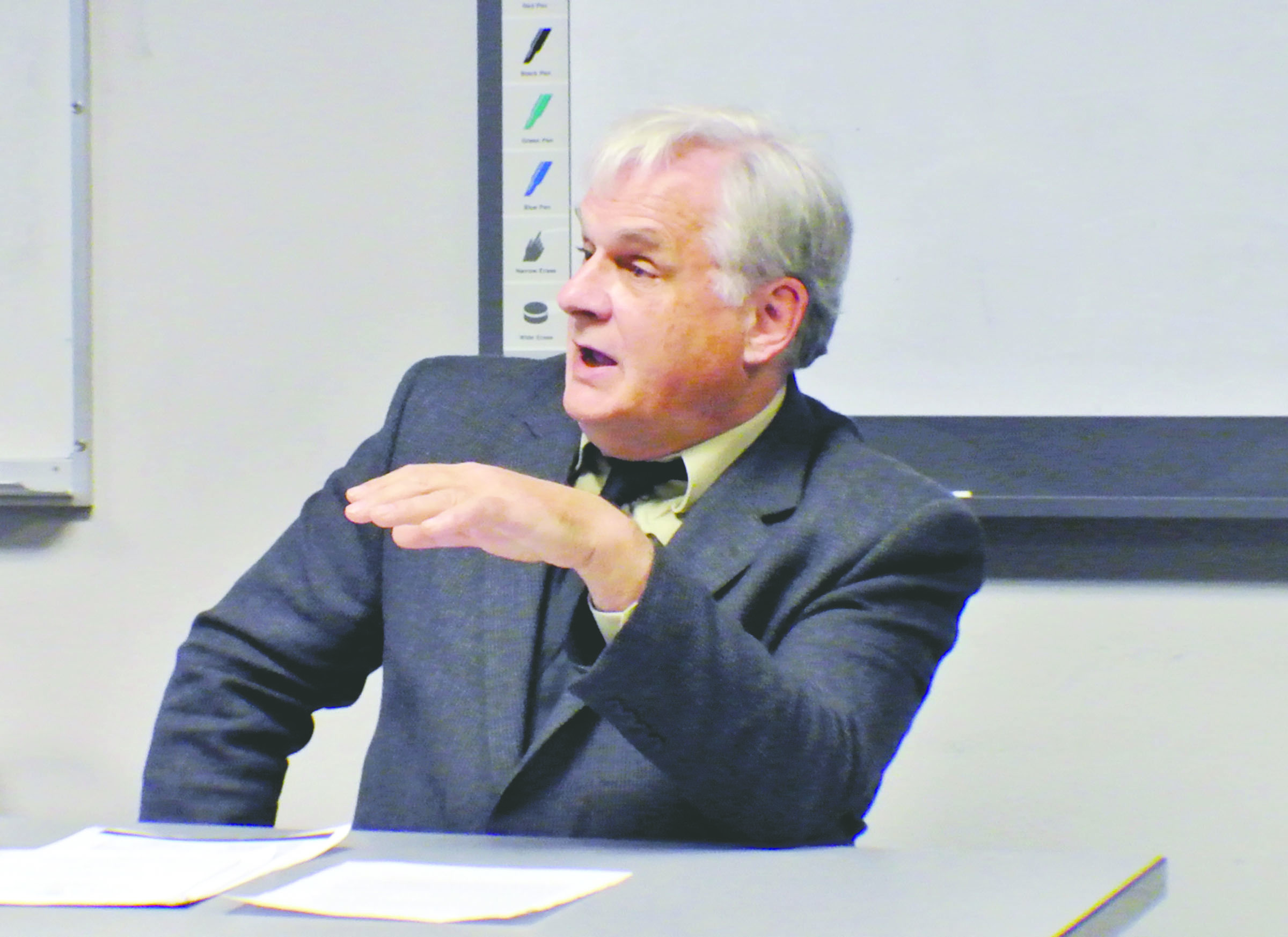 Assessor-designate Jeff Chapman addresses Jefferson County commissioners Monday.  —Photo by Charlie Bermant/Peninsula Daily News