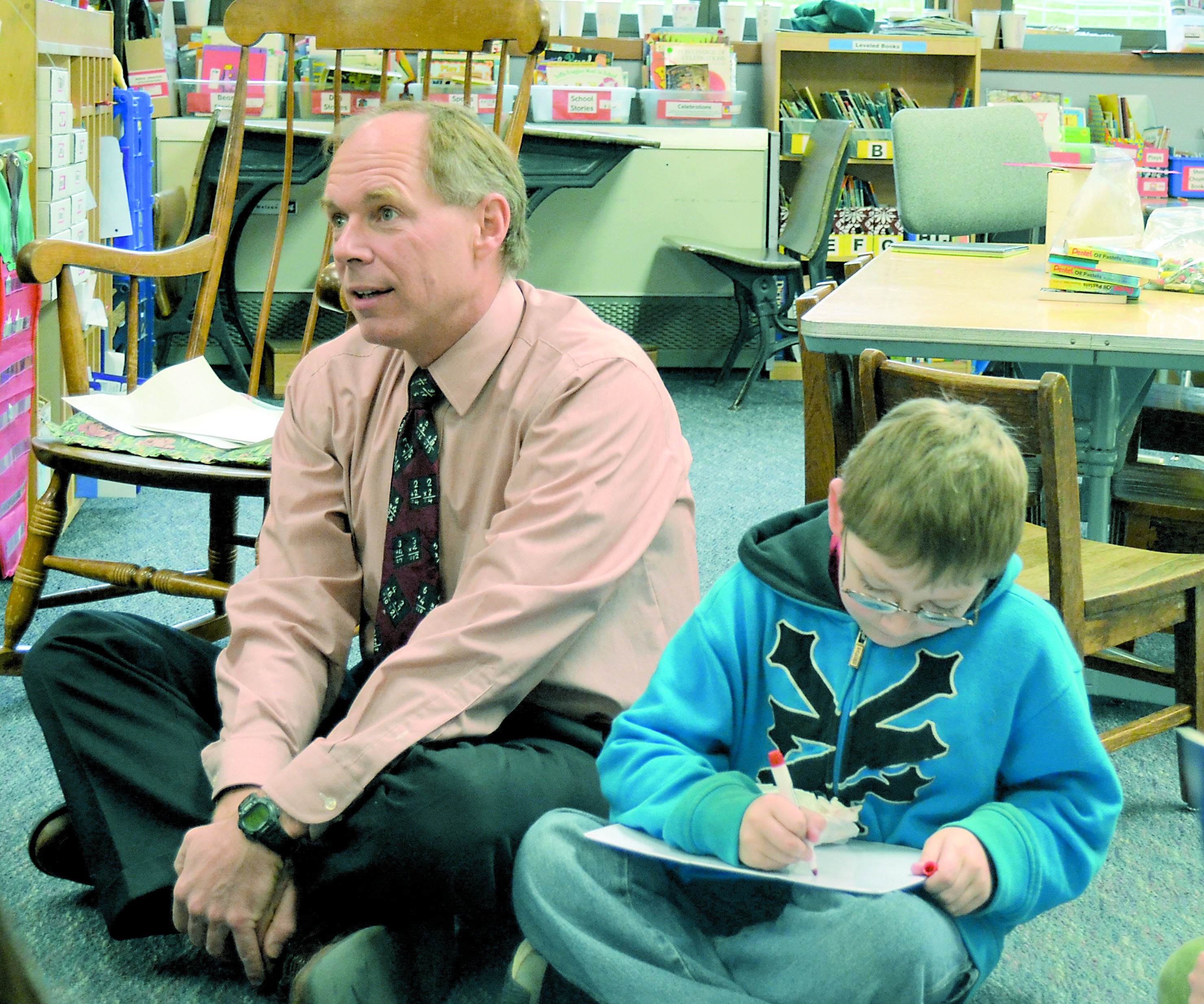 Grant Street Principal Steve Finch (shown) announced that he will not be back next year. Tom Kent has also resigned effective by the end of the school year as principal of Blue Heron Middle School. Charlie Bermant/Peninsula Daily News