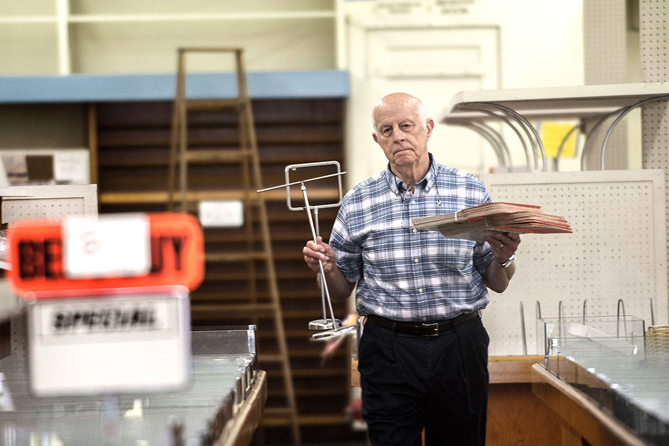 Port Angeles variety store marks final day