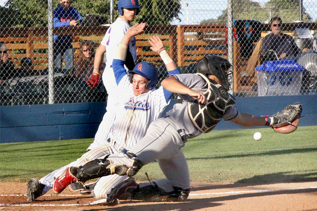 LEFTIES: Lefties steal a win over Kelowna