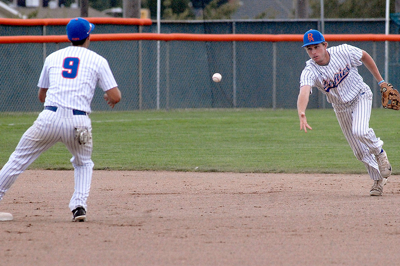 LEFTIES: Lefties beat Yakima behind Dicochea’s eighth-inning HR