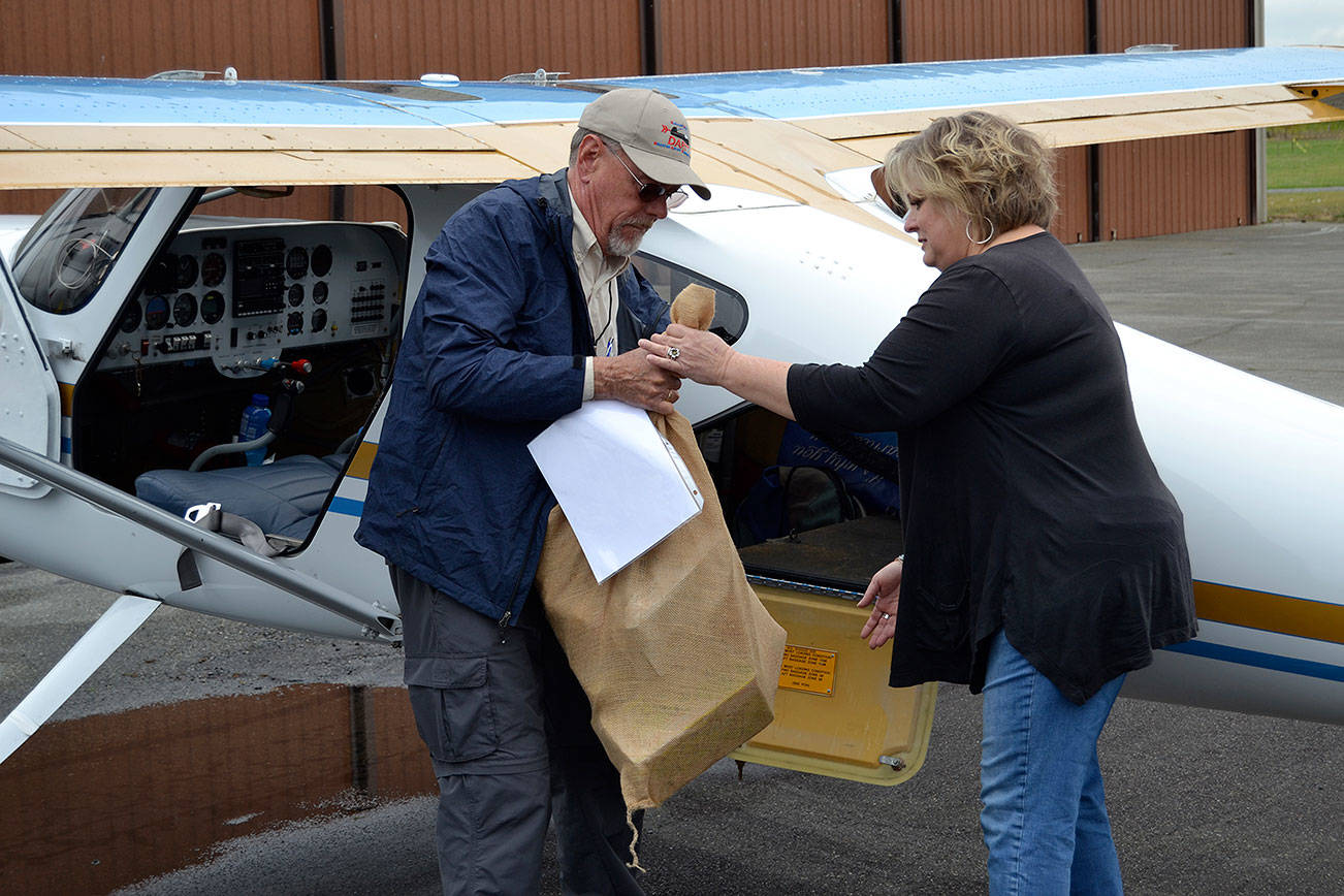 Volunteer pilots turn training for disaster into food drive