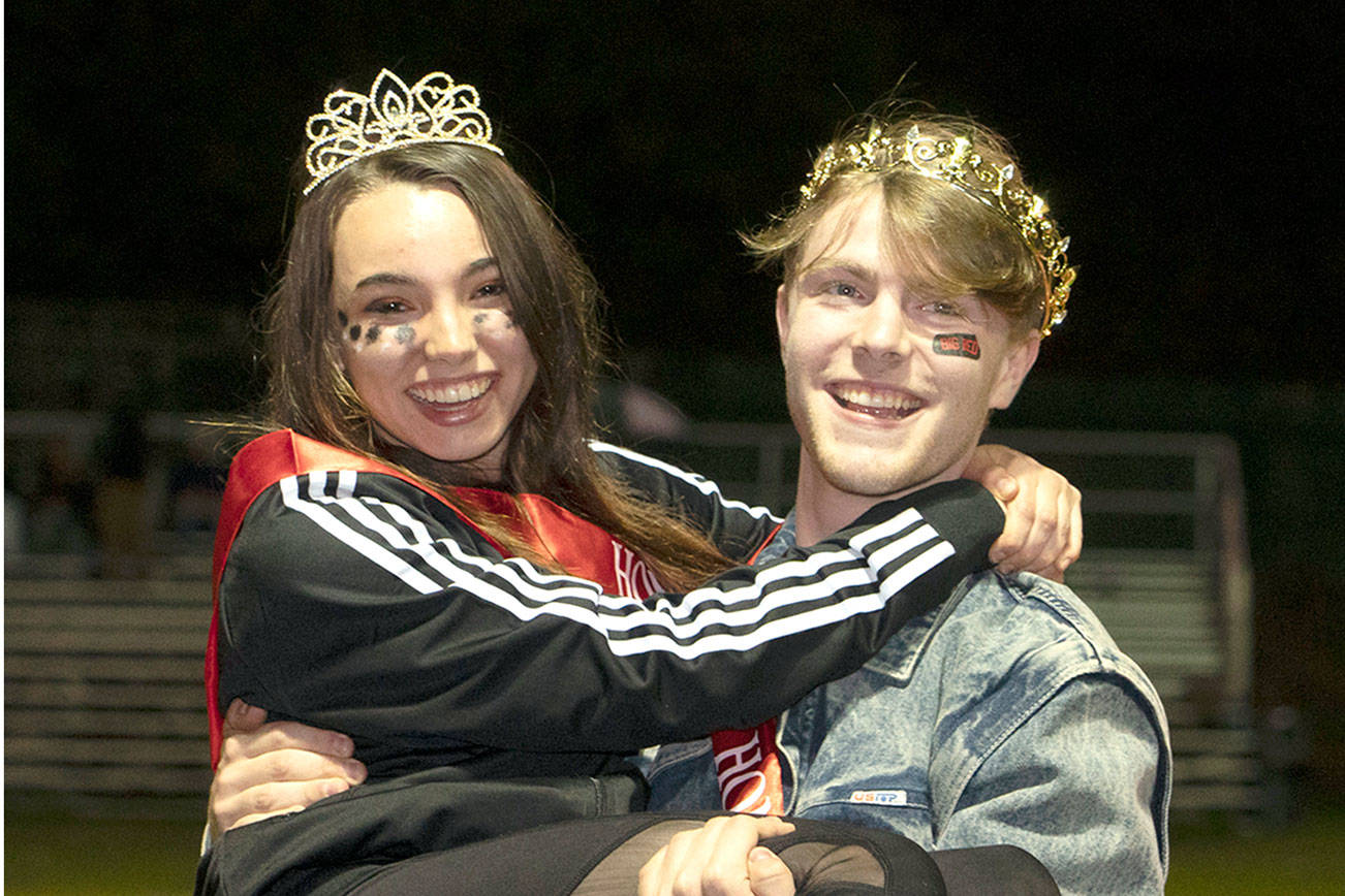 PHOTO: Homecoming queen, king named in Port Townsend