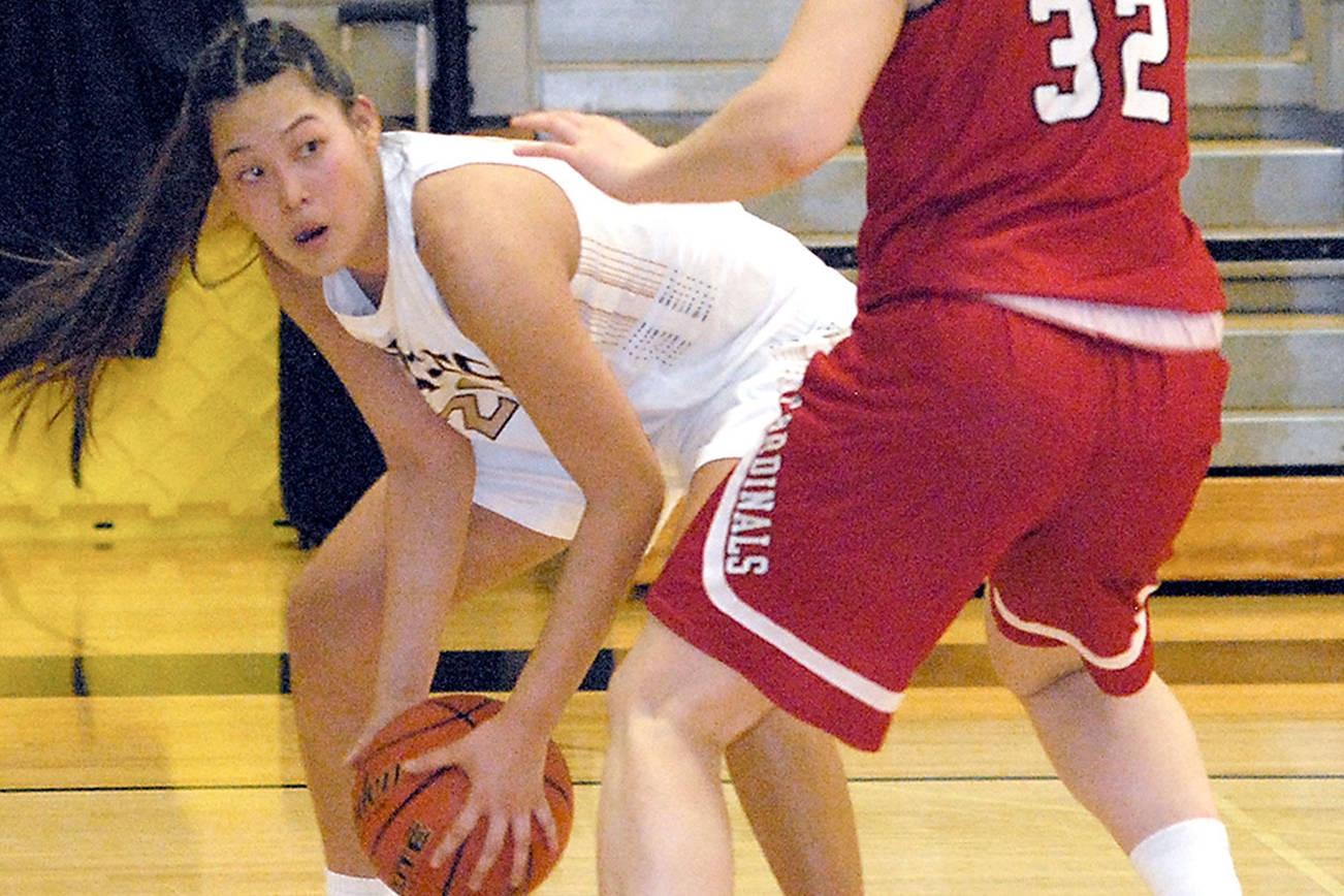 WOMEN’S BASKETBALL: Peninsula survives Skagit Valley scare