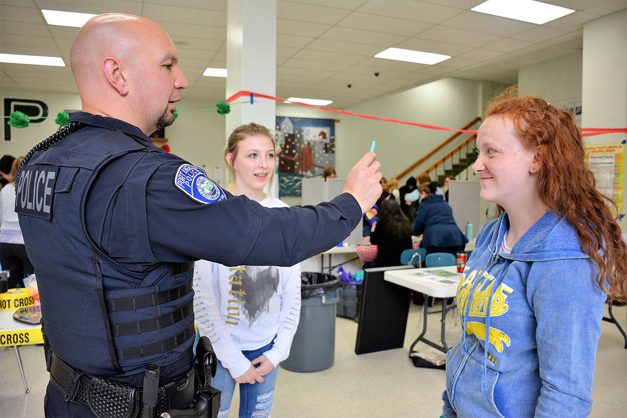 Port Angeles Medical Careers Club hosts health fair | Peninsula Daily News