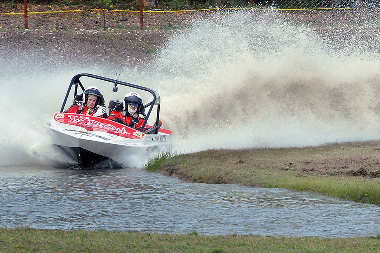 SPRINT BOAT RACES: YNot Racing crew OK after crash