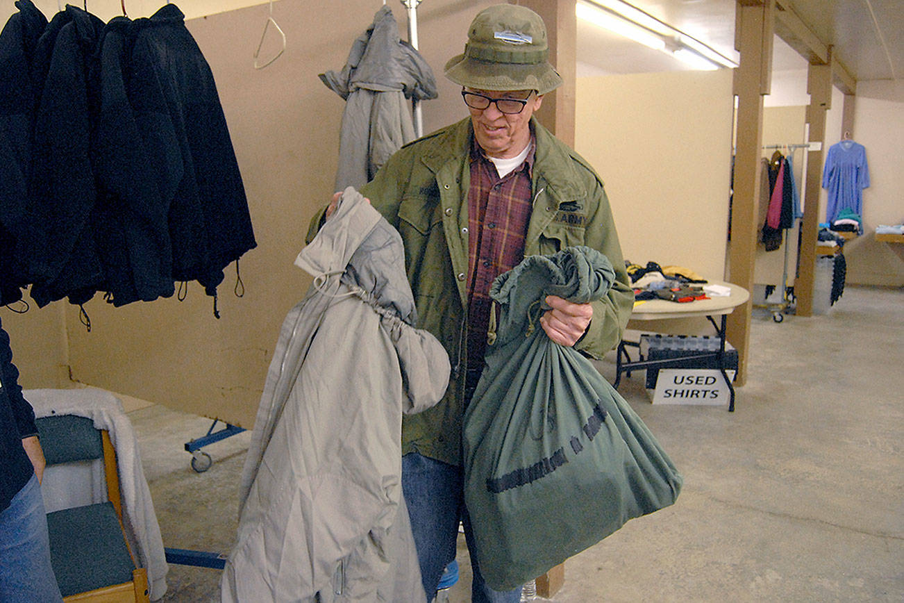 PHOTO: Services for veterans offered during stand down event in Port Angeles