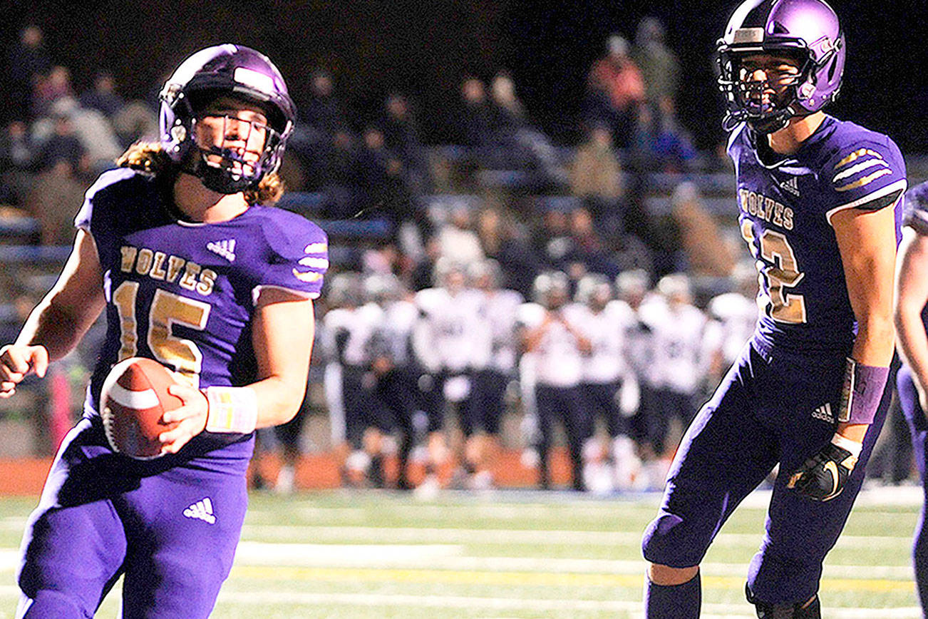 DISTRICT FOOTBALL Sequim gets back on track, makes state tournament