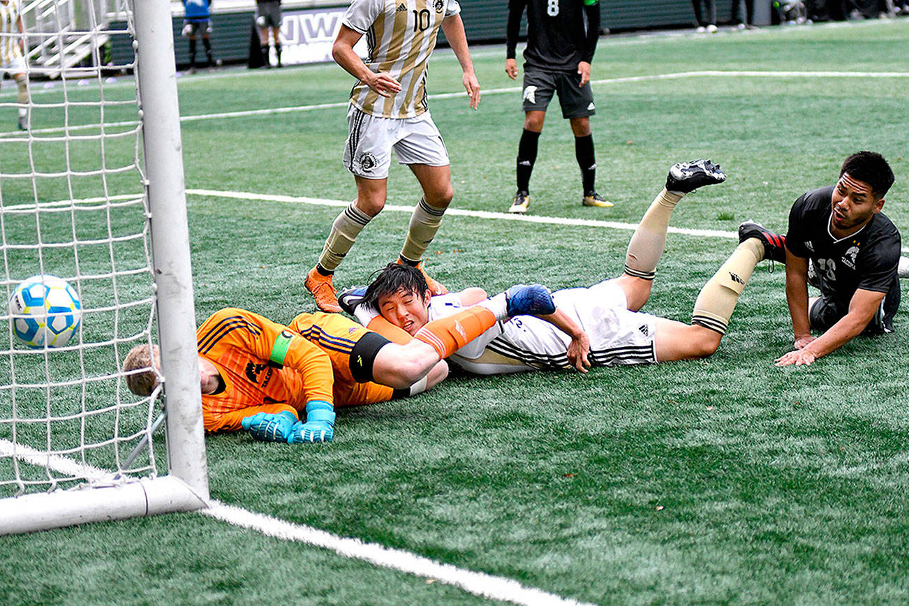 MEN’S SOCCER: Peninsula beats Tacoma in penalty kicks