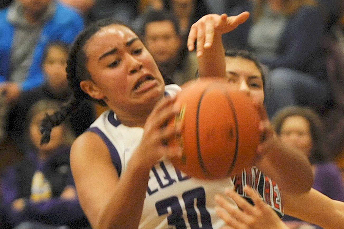 PREP BASKETBALL ROUNDUP: Sequim girls put up 40-point first quarter in win over Neah Bay