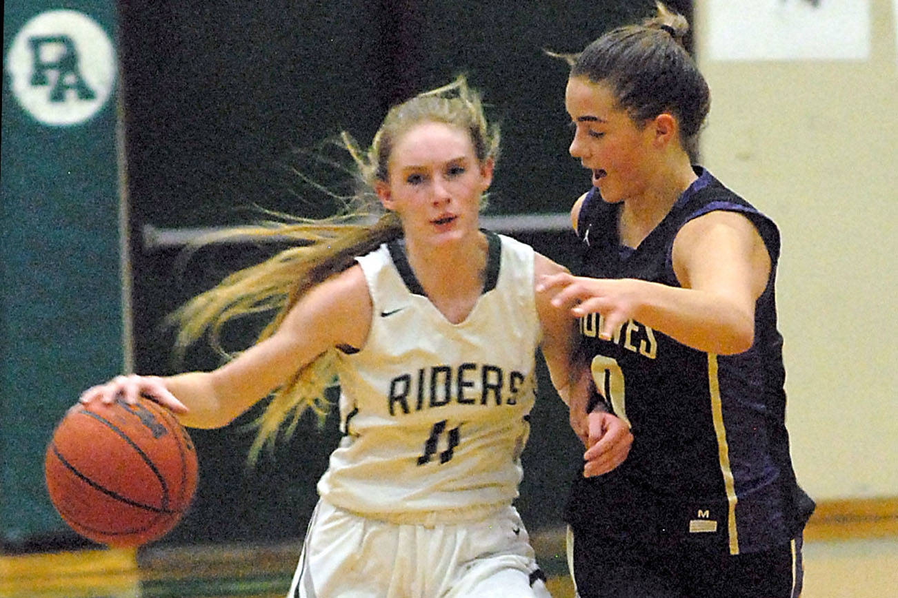 PREP BASKETBALL UPDATE: Port Angeles girls win Olympic League title outright with win over rival Sequim