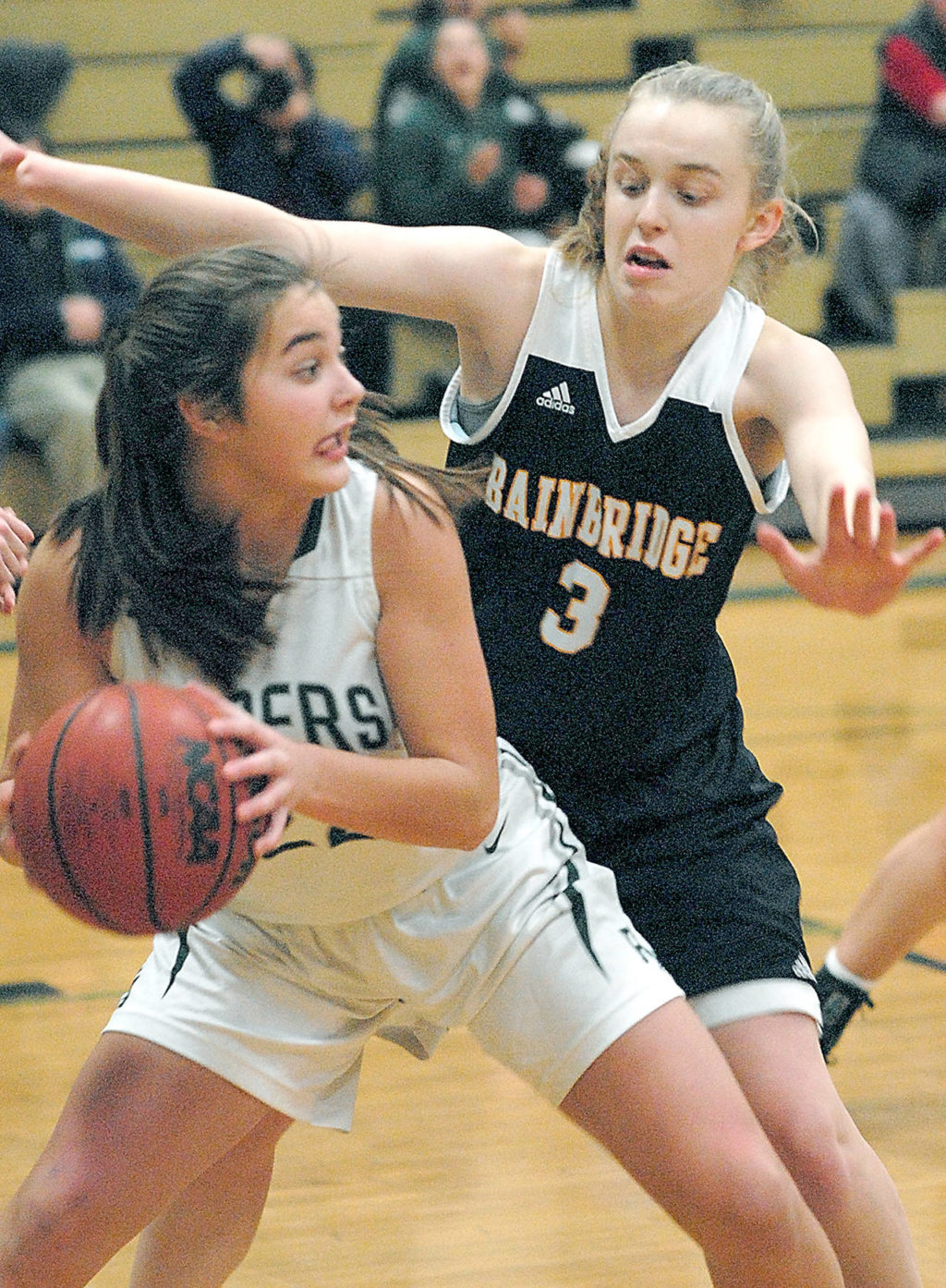 STATE BASKETBALL: Port Angeles post Eve Burke finds room to maneuver ...